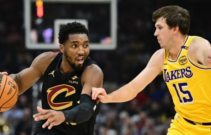 Donovan Mitchell establishes a new Cavs era in lopsided win over LeBron, Lakers