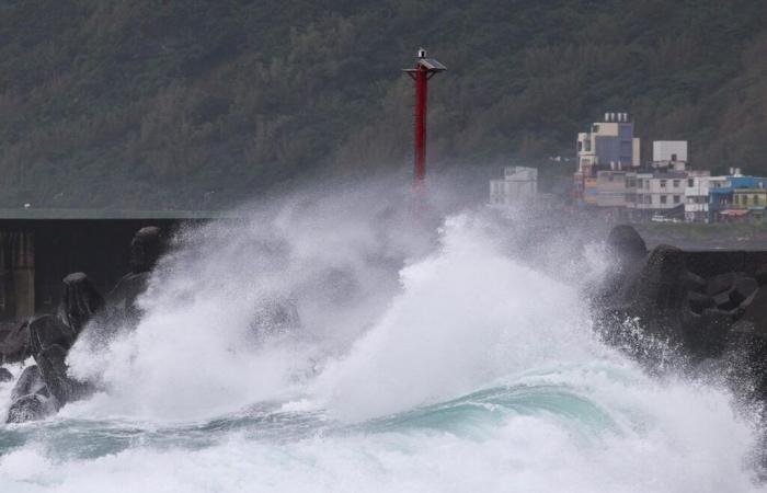 Taiwan prepares for the arrival of Kong-rey, its third typhoon since July