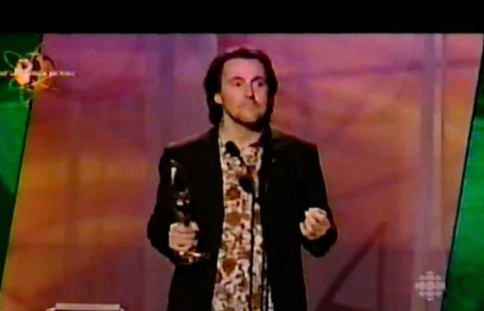 20 years ago, Guy A. Lepage launched Richard Desjardins’ trophy into the ADISQ decor