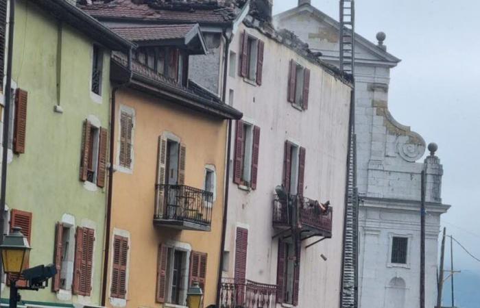 Annecy. After the fatal fire in the old town, clearance operations underway