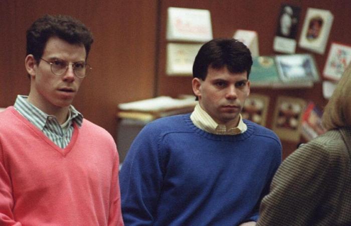 the infamous Menendez brothers' house becomes a tourist attraction