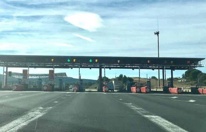 three years in prison for having notably forced 27 toll barriers on the A9