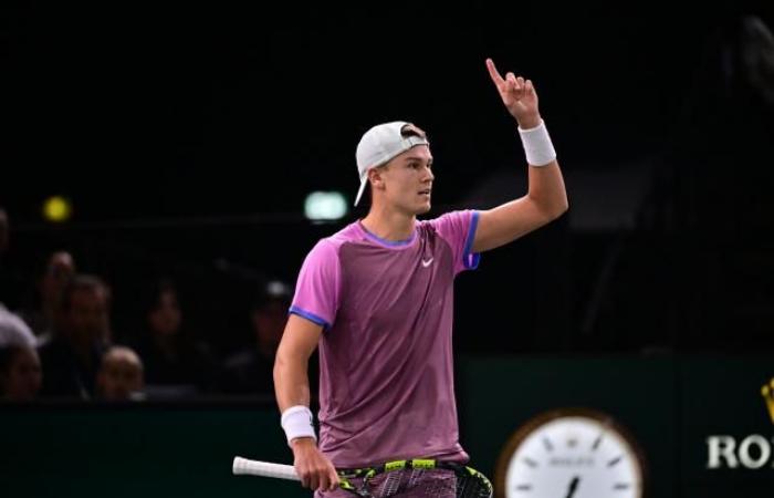 Holger Rune joins Alexander Zverev in Rolex Paris Masters semi-finals