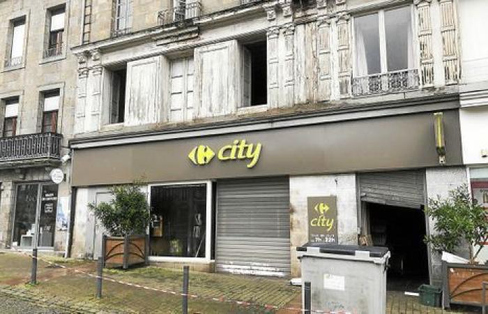 In Guingamp, the Carrefour City store devastated by fire [Vidéo]