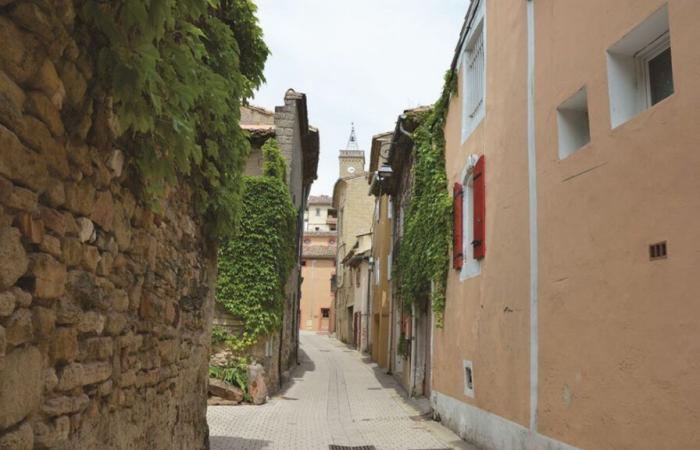 Discovering hidden treasures in Uzège Pont du Gard