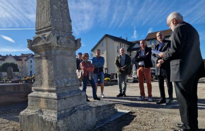 Pontarlier. The town pays tribute to its former mayors