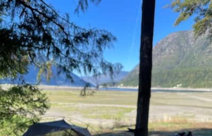 Crossing Canada by bike: a Frenchman born in Halifax returns 23 years later to discover his native country