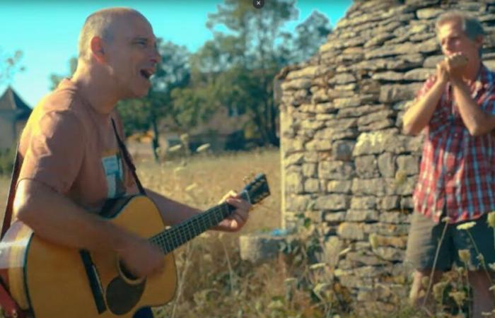 Video. Lover of the Lot, he makes a song and shoots a music video on the causse