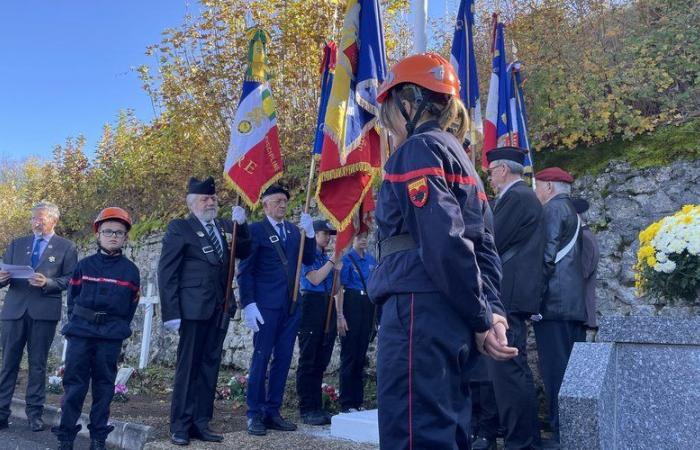 The fifty-six dead for France buried in the Mendois Séjalan 1 cemetery commemorated