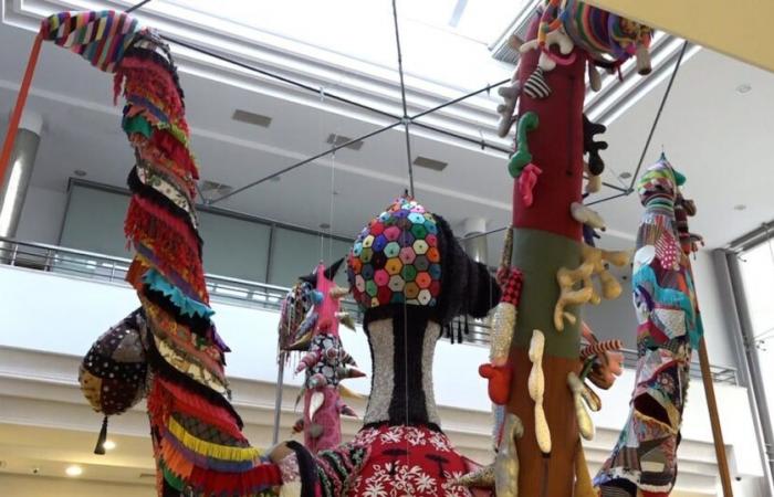 Rabat: two works by the Portuguese Joana Vasconcelos exhibited at the MMVI