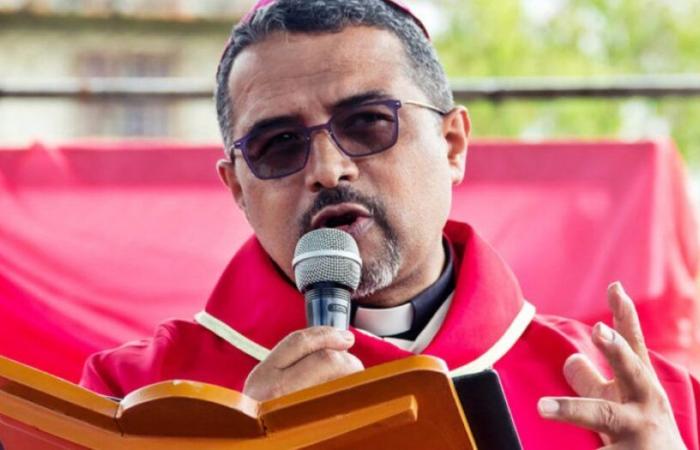 The Pope accepts the resignation of Mario Moronta in San Cristóbal and appoints one of the auxiliaries from Caracas as successor