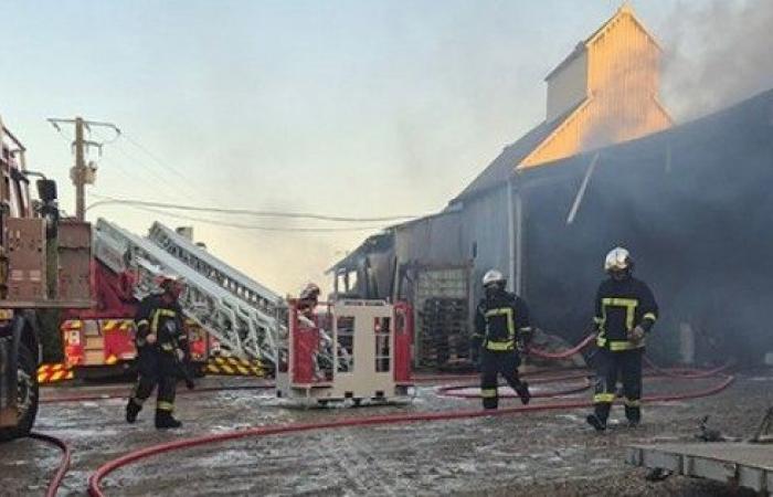 Major fire on an agricultural building