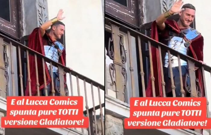 Totti at Lucca Comics dressed as a gladiator during the parade for the film: the greeting of the crowd