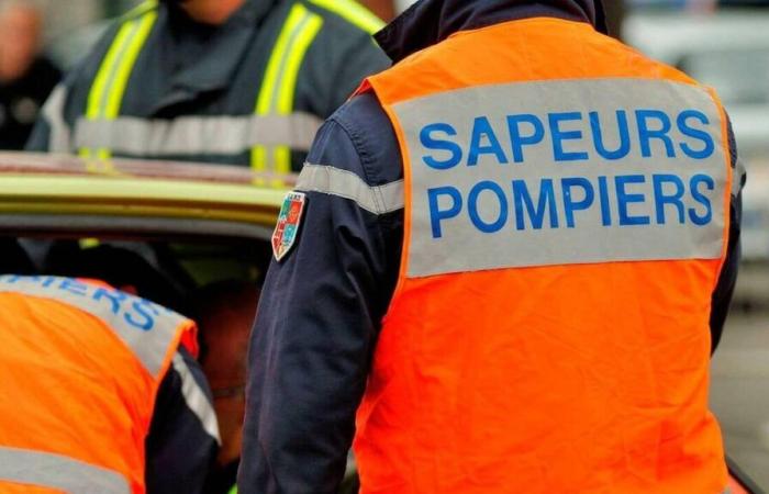 A man in absolute emergency after an accident against a utility vehicle in Seine-Maritime