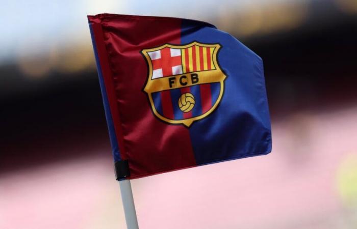 huge signing for Barça! (OFFICIAL)