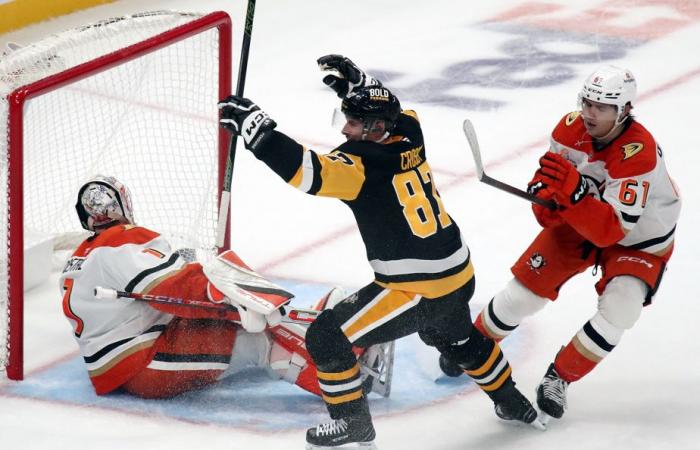 Thursday in the NHL | Sidney Crosby gives Penguins victory in overtime against Ducks