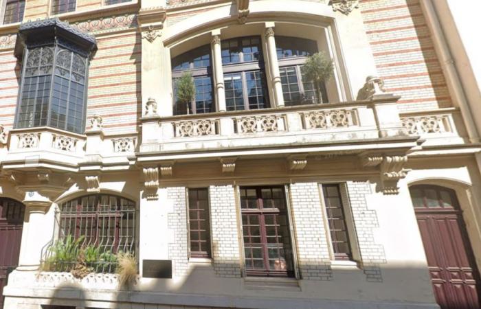 Albert Dupontel’s former private mansion near Parc Monceau