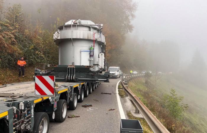 Zugerstrasse in Horgen: Heavy transport has broken down – Hirzelpass is blocked