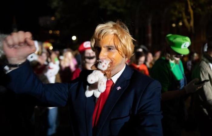 In New York, a very political Halloween parade five days before the elections (photos)