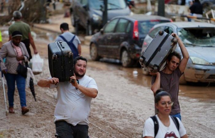 Four regions still on orange alert, part of Andalusia on red alert