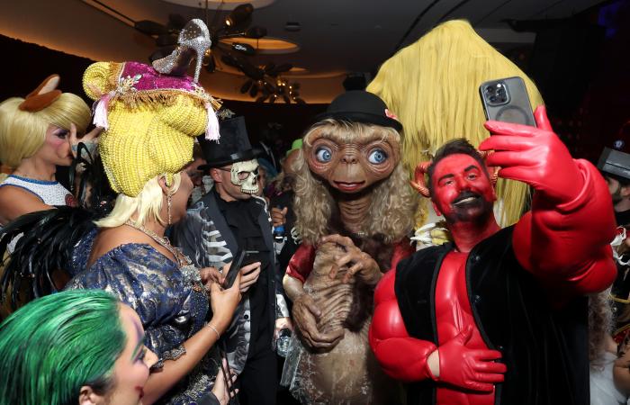 see all the costumes at Heidi Klum’s annual party