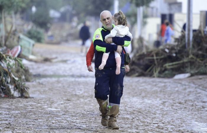 Floods in Spain: a death toll of 158, with still “dozens and dozens of missing”