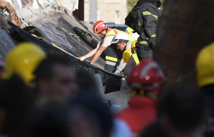 Serbia: Eight killed after railway station roof collapses in Serbia