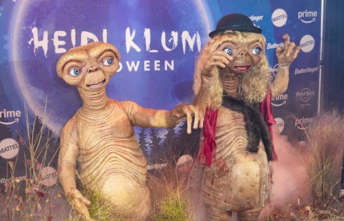 Heidi Klum dresses up as ET for her Halloween