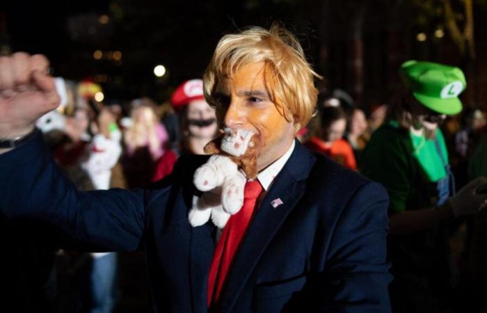 In New York, a very political Halloween parade five days before the elections (photos)