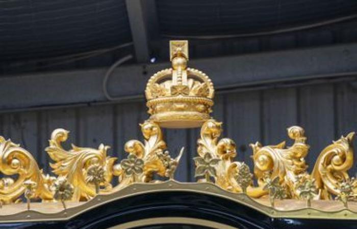 What is this new carriage of Charles III unveiled during his tour of Australia?