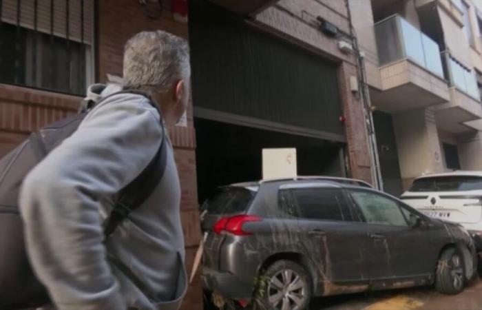 the moving images of a miraculous man who finds his family after the floods in Spain