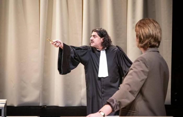 In Geneva, the actor Adrien Barazzone orchestrates the trial of literature and it’s diabolical