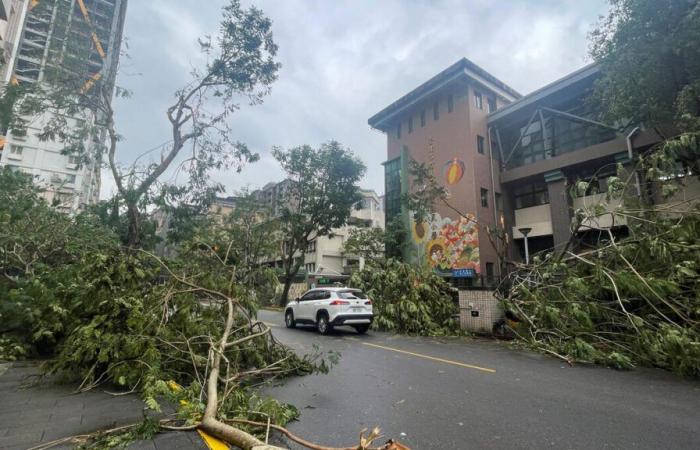 Two dead and more than 500 injured after Typhoon Kong-rey hits Taiwan