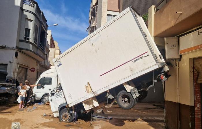 Floods in Spain – “There are bodies that will never be found. We know that”: members of the usapist penya of Valencia recount their last hours in the chaos