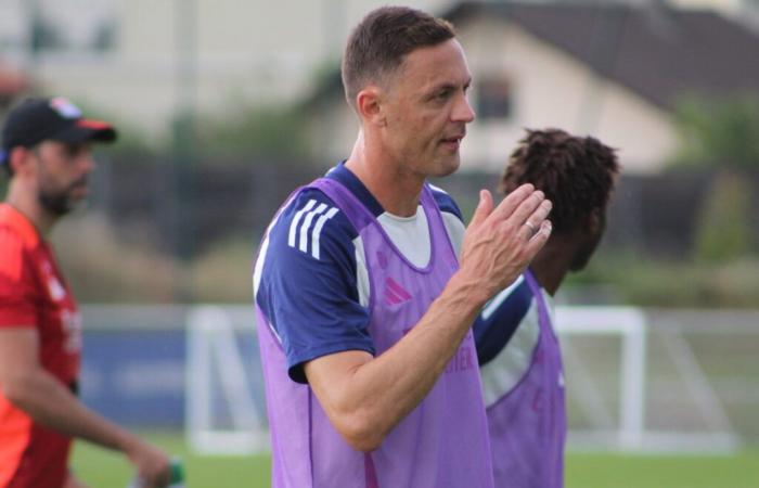 Matic (OL) paid tribute to the victims of Novi Sad against Lille