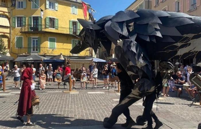 What is this gigantic wolf who is going to settle in a castle, on the outskirts of Toulouse?