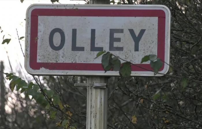 in Olley, residents nicknamed “burnt asses” vote to adopt an official gentile