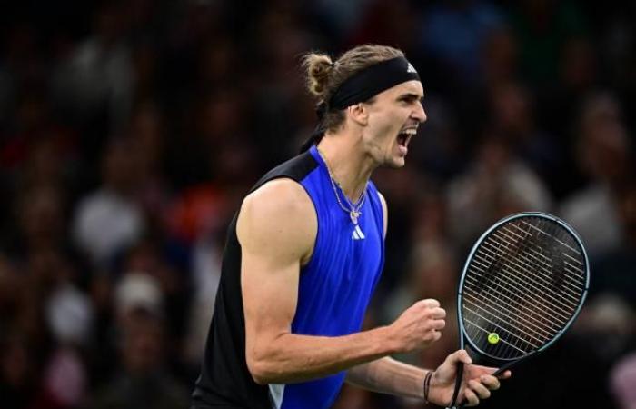 Alexander Zverev dismisses Holger Rune and reaches the final of the Rolex Paris Masters