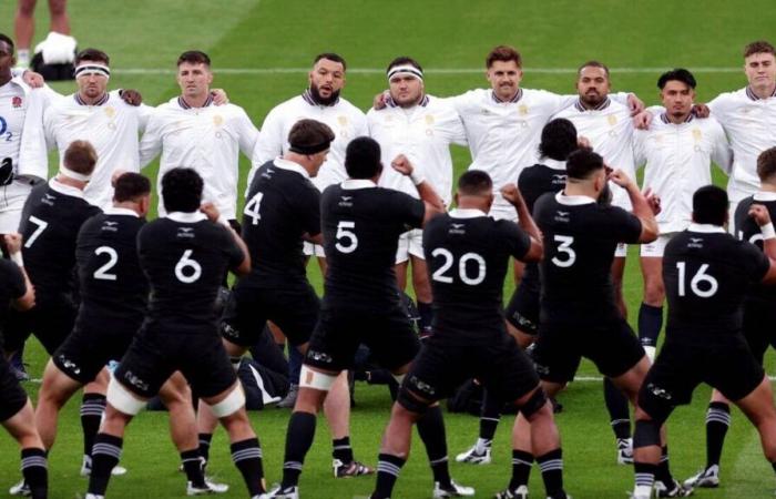 VIDEO. All Blacks’ haka disrupted by chants from English supporters at Twickenham