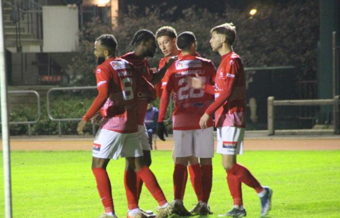 Soccer. Flers overthrows Fougères in a spectacular match, Thibault Moulin leaves injured