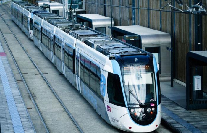 A 6-year-old child hit by a tram, his life threatening