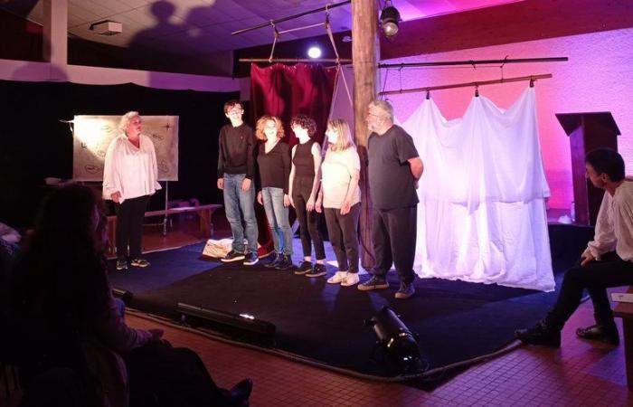 Saint-Sylvestre-sur-Lot. “O Rhythm of the Seasons”, theater and show delighted the public