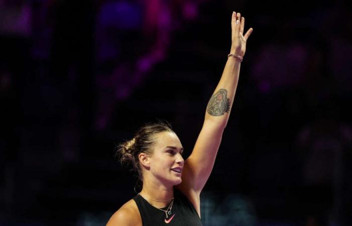 WTA Masters: Sabalenka takes care of her entry by beating Zheng in straight sets