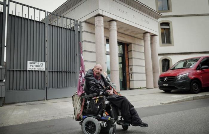 Geneva: victim of a disability, he cannot enter the Court