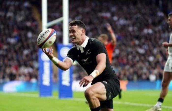 At the end of the suspense, the All Blacks dominate England