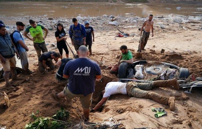 Spain floods reach 207 deaths