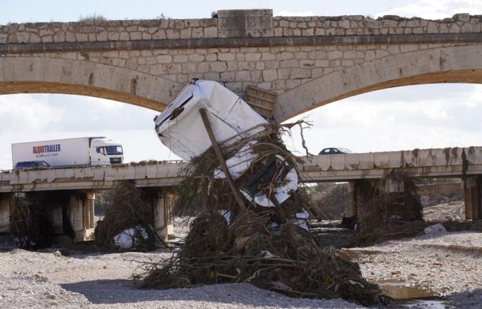 Floods in Spain | At least 211 dead, new military reinforcements dispatched