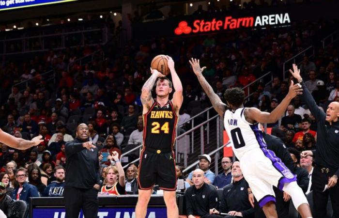 Hawks punch back but still succumb to Kings, 123-115