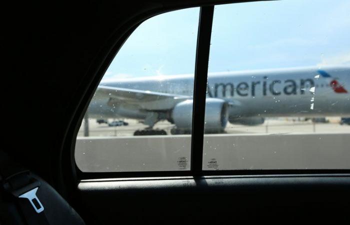 “How scary”: mystery in mid-flight at American Airlines, crew and passengers hear unusual noises coming from the hold, plane turns around