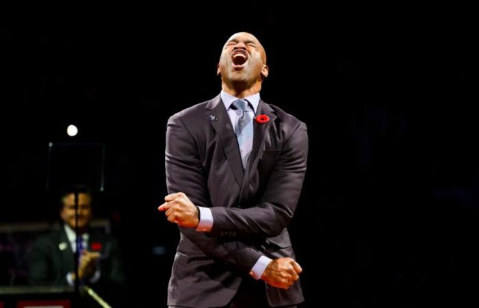 NBA: the Raptors raised a banner with Vince Carter’s No. 15